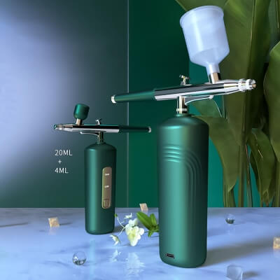 Фото: Портативный аэрограф с компрессором GreenArt-4 Портативный аэрограф с компрессором GreenArt-4